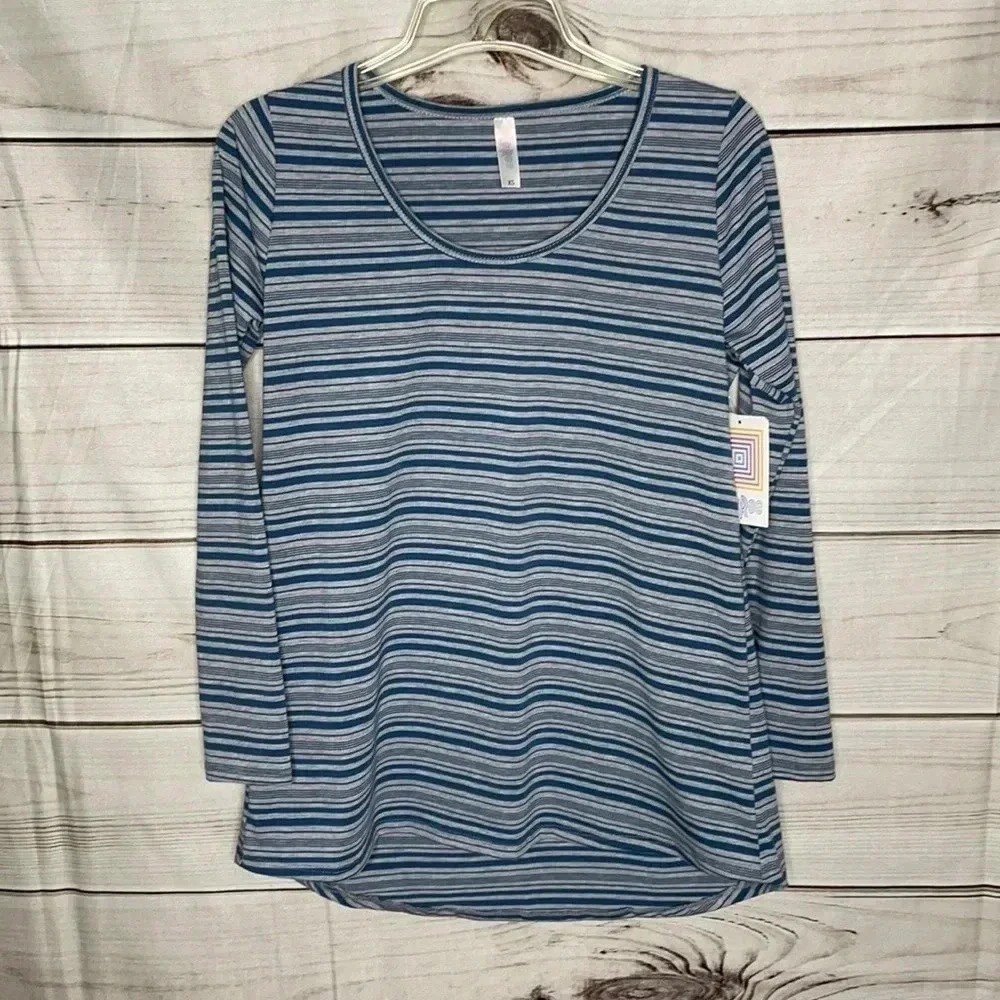 NWT LulaRoe Lynnae Blue Gray Long Sleeve Scoop Neck Hi Low Tunic XS